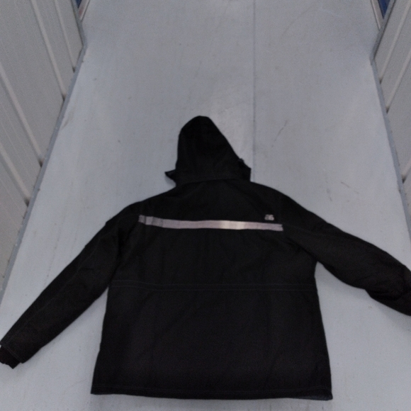 Thick Black Jacket ⚫ - Picture 4 of 10